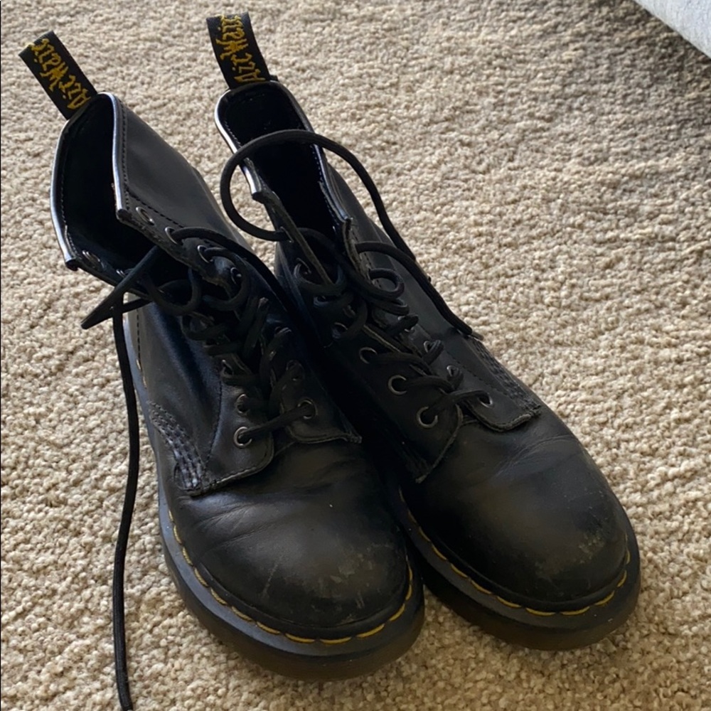 lace up combat boots